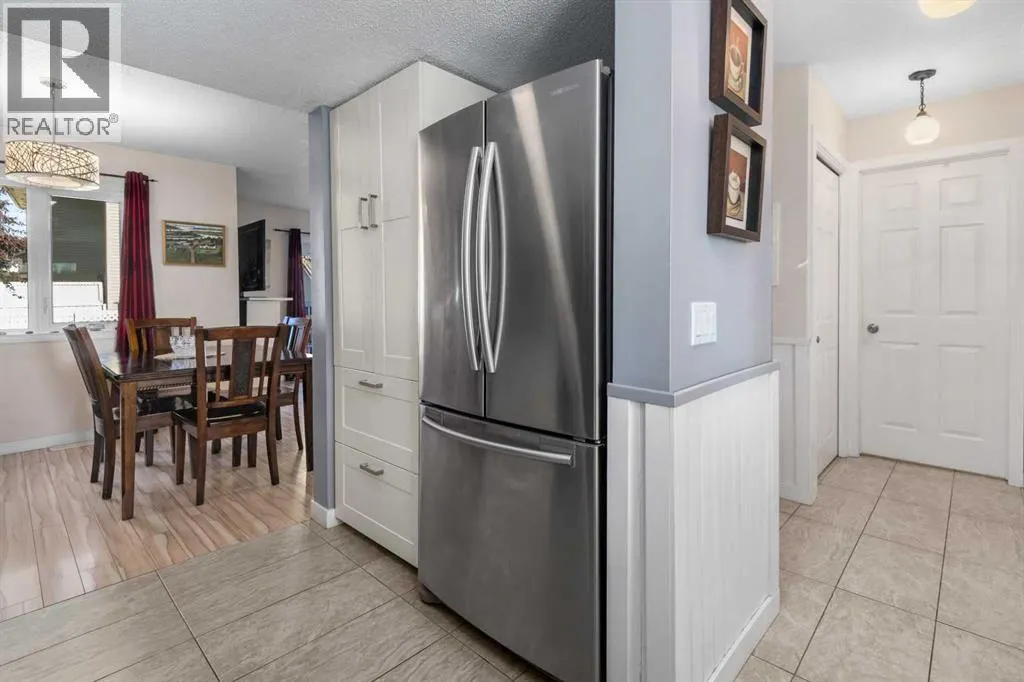 27 Eldorado Road SE