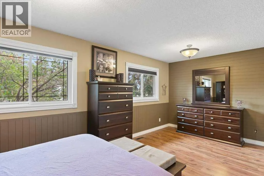 235 Allan Crescent SE