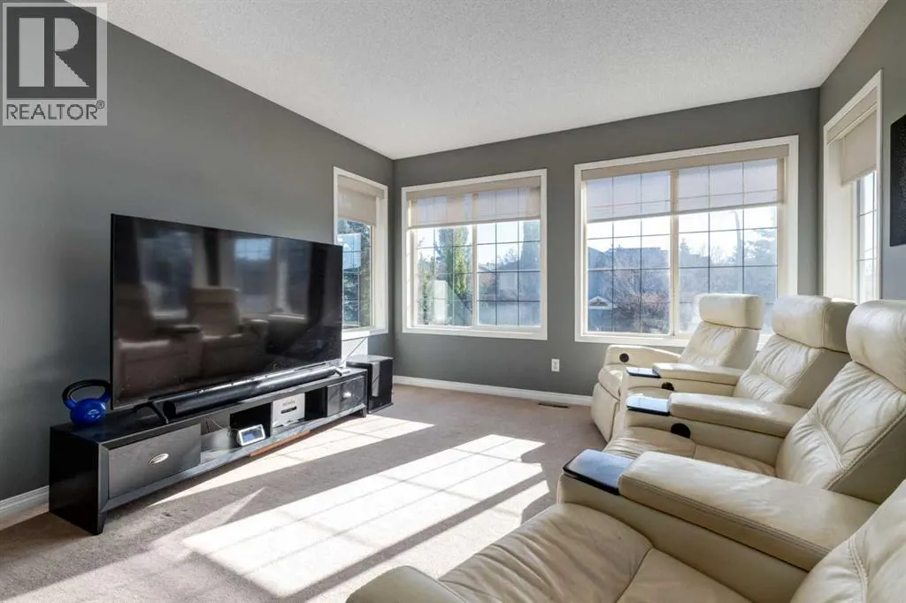 10 Chapala Road SE