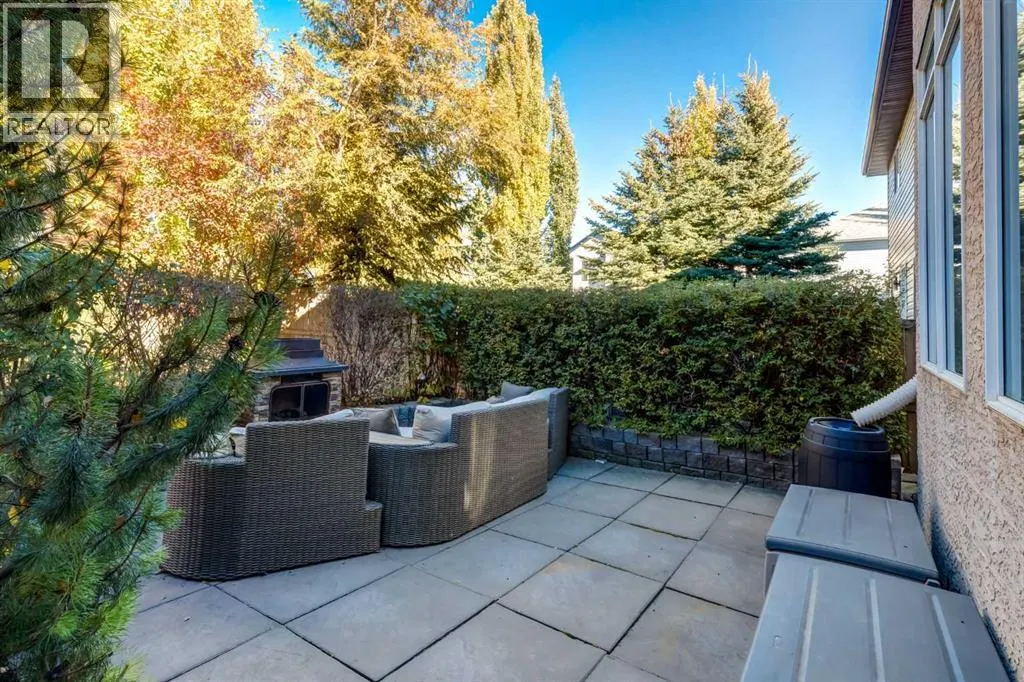 10 Chapala Road SE