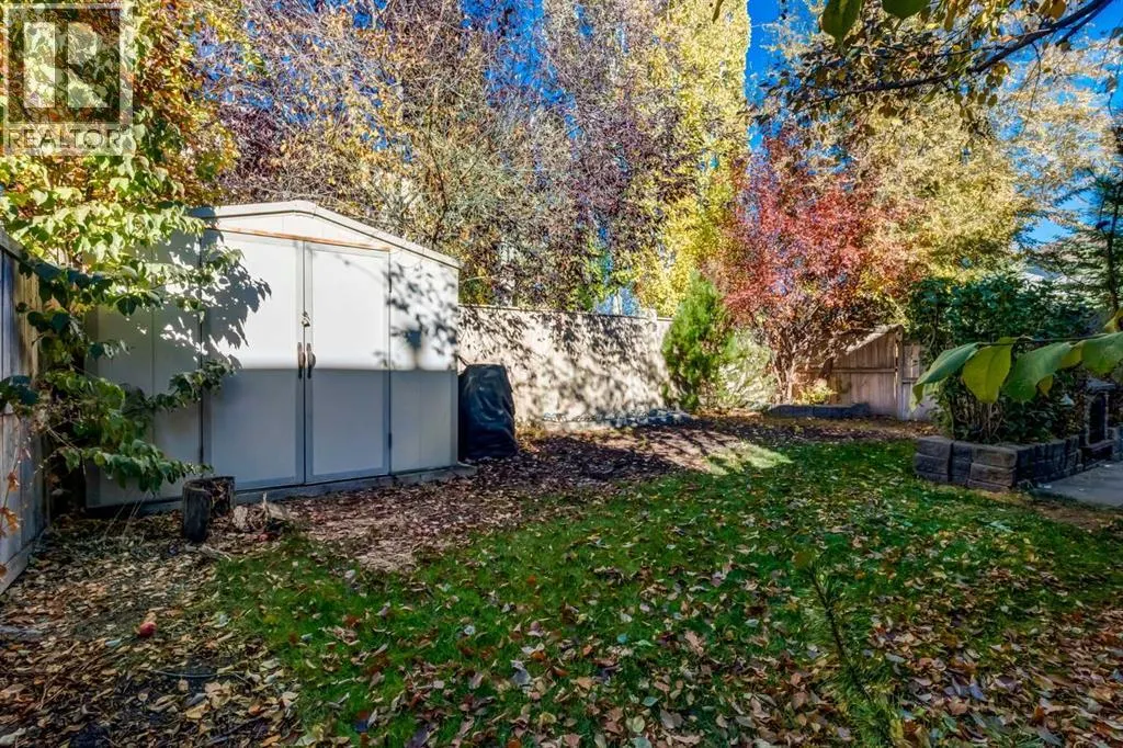 10 Chapala Road SE
