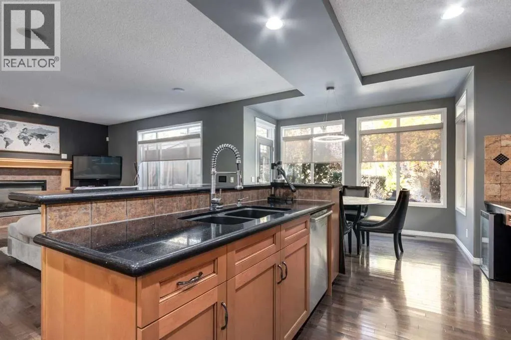 10 Chapala Road SE