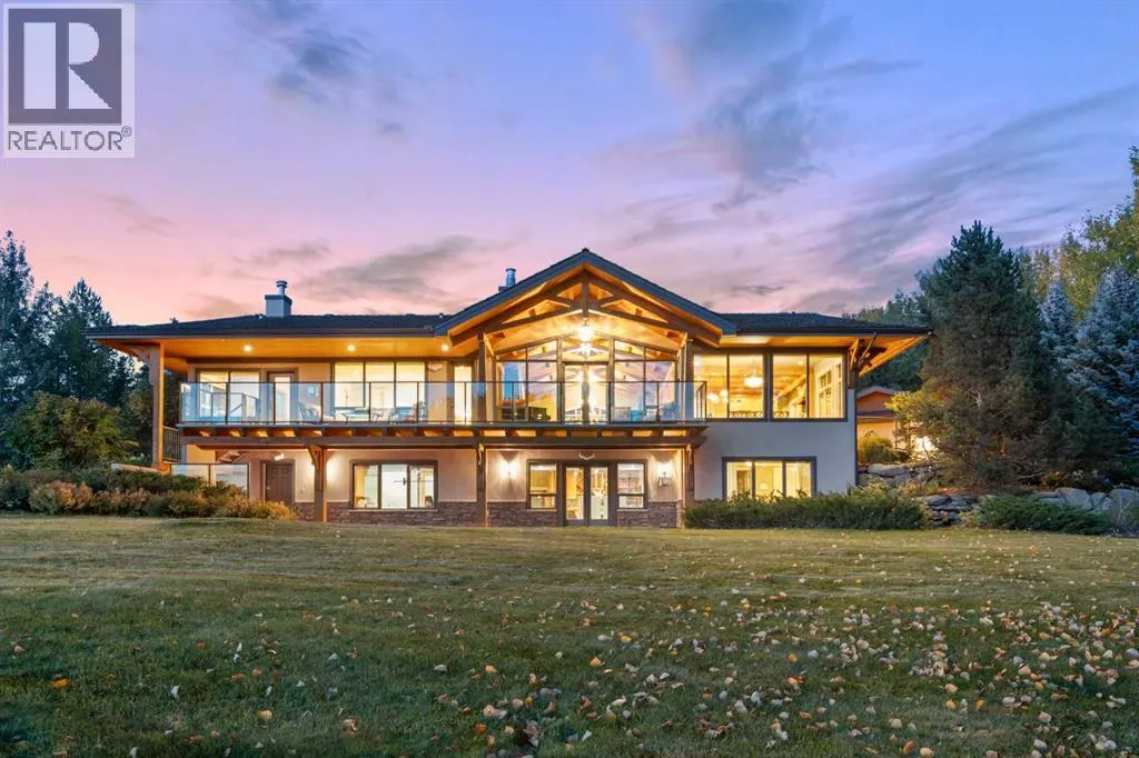 15 Escarpment Park