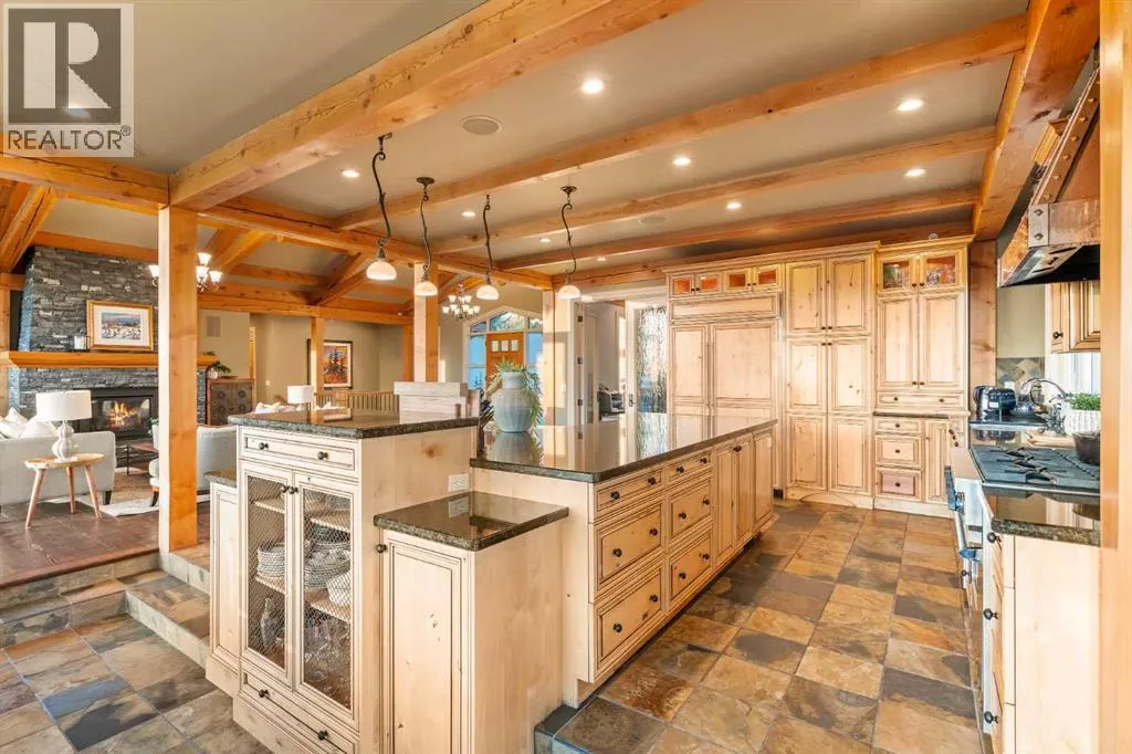 15 Escarpment Park