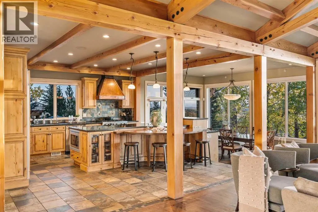 15 Escarpment Park