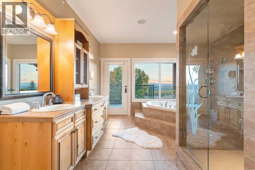 15 Escarpment Park