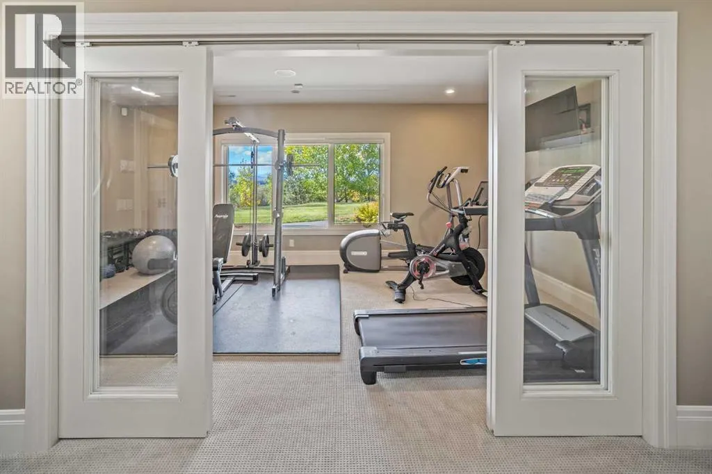 15 Escarpment Park