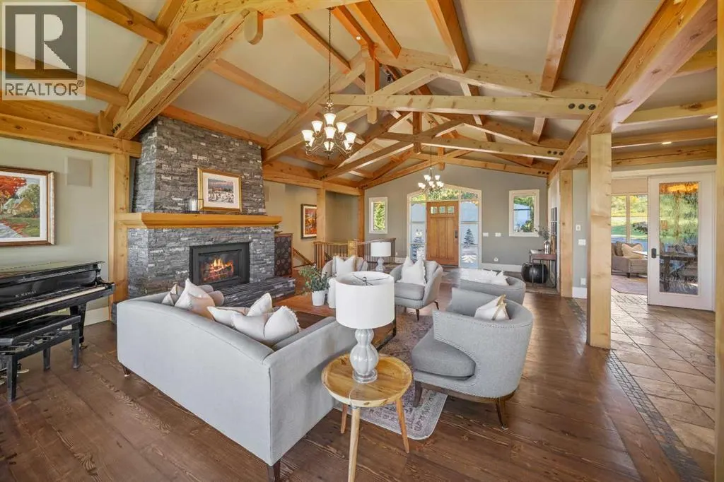 15 Escarpment Park
