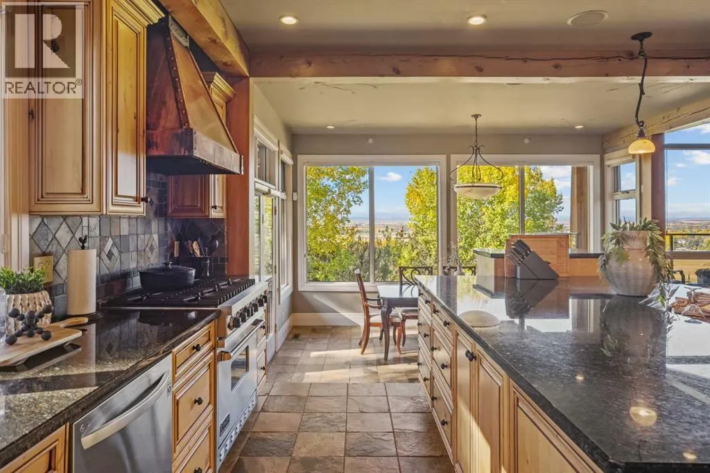 15 Escarpment Park
