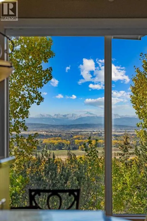 15 Escarpment Park