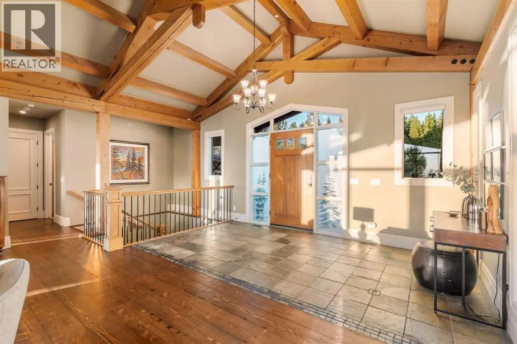 15 Escarpment Park