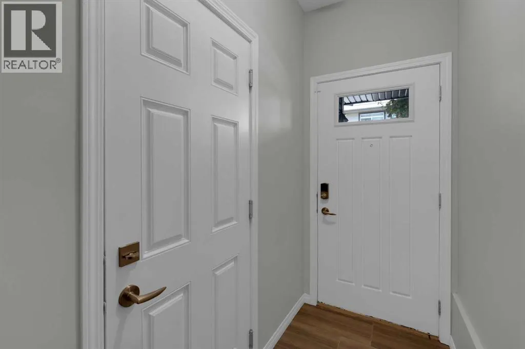 1706, 280 Williamstown Close NW