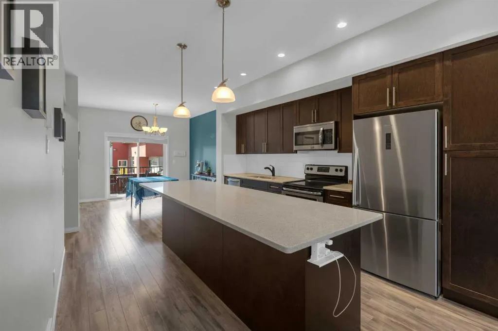 1706, 280 Williamstown Close NW