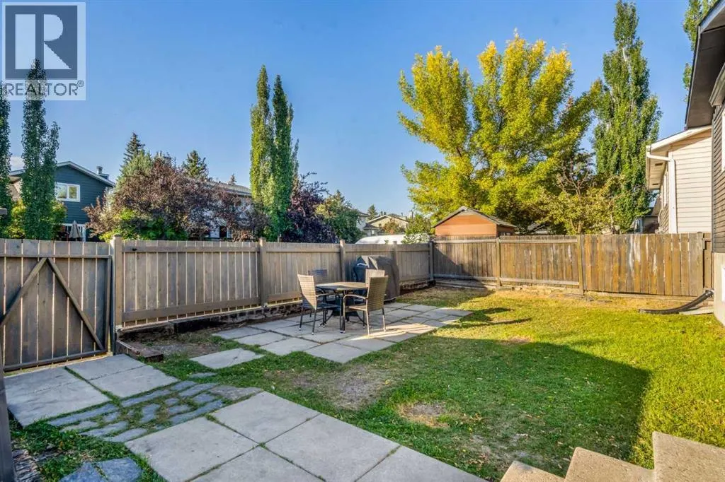 71 Riverbend Drive SE