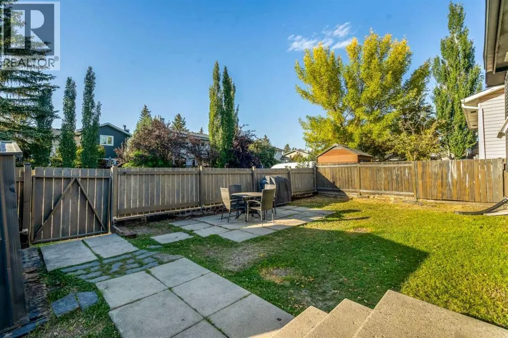 71 Riverbend Drive SE