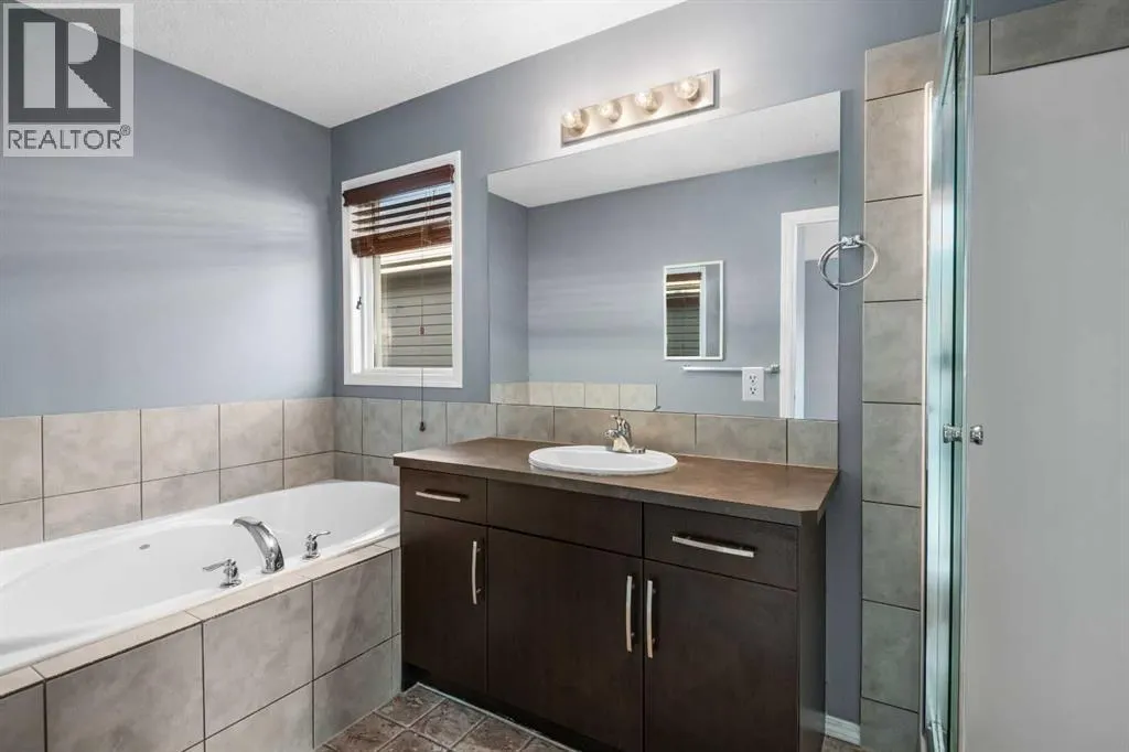 308 Copperstone Gardens SE