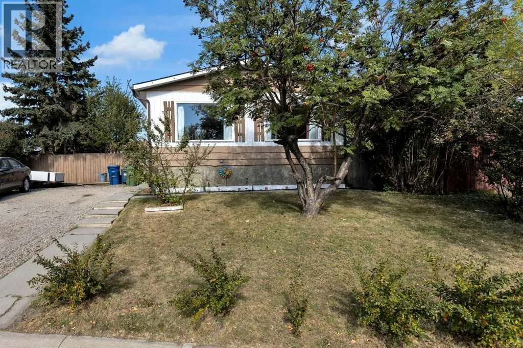 56 Spring Haven Close SE