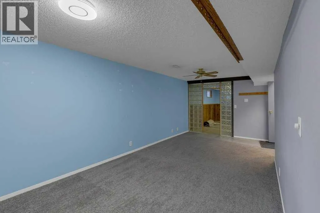 56 Spring Haven Close SE