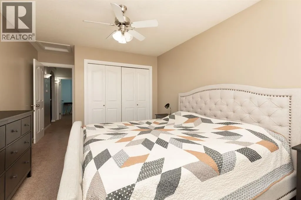 154 Blackfoot Court W