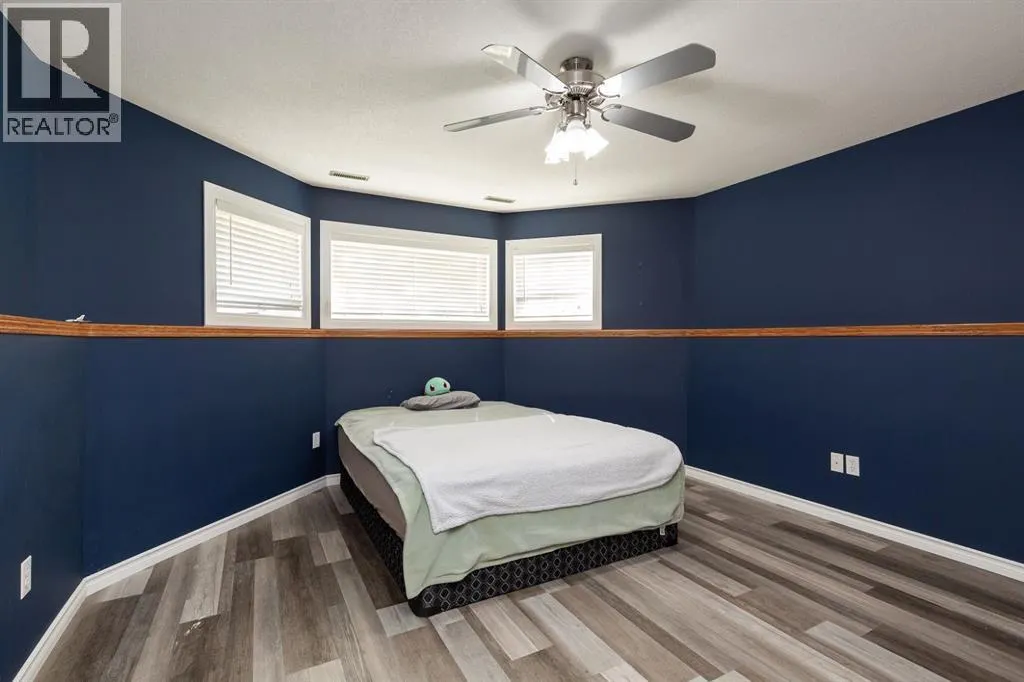 154 Blackfoot Court W
