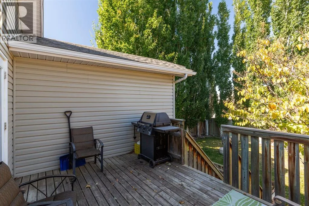 154 Blackfoot Court W