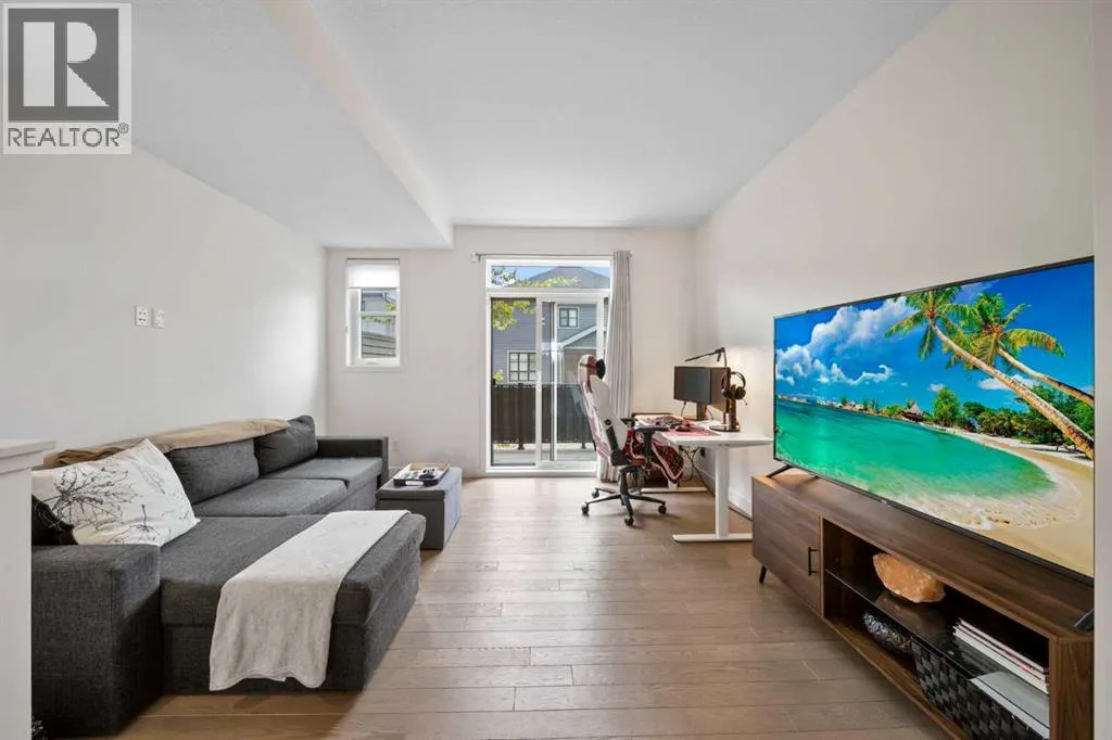 25 Walden Common SE