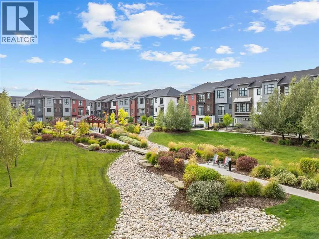 25 Walden Common SE