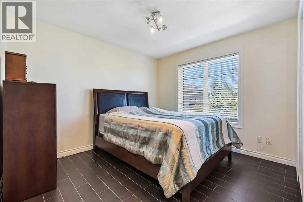 12 Chaparral Ridge Park SE