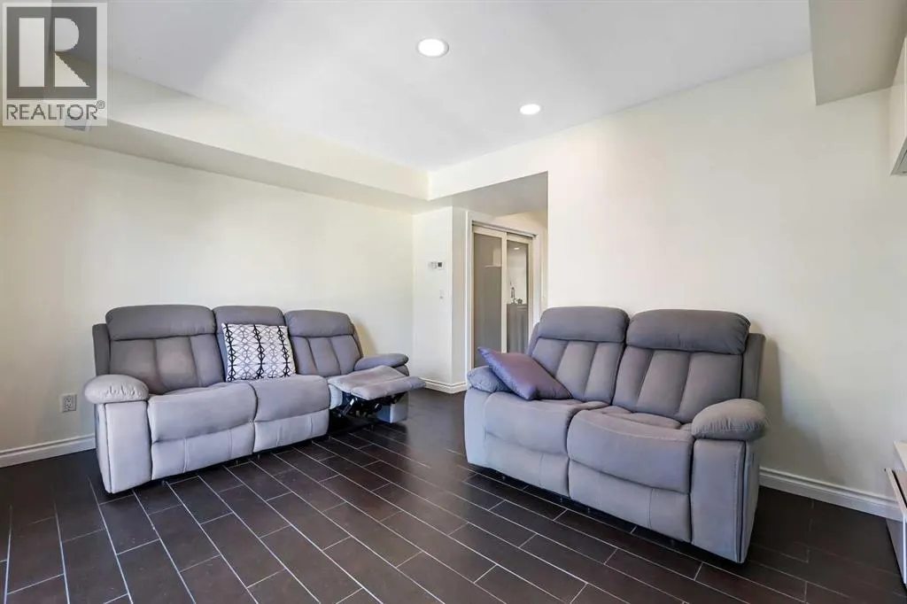 12 Chaparral Ridge Park SE
