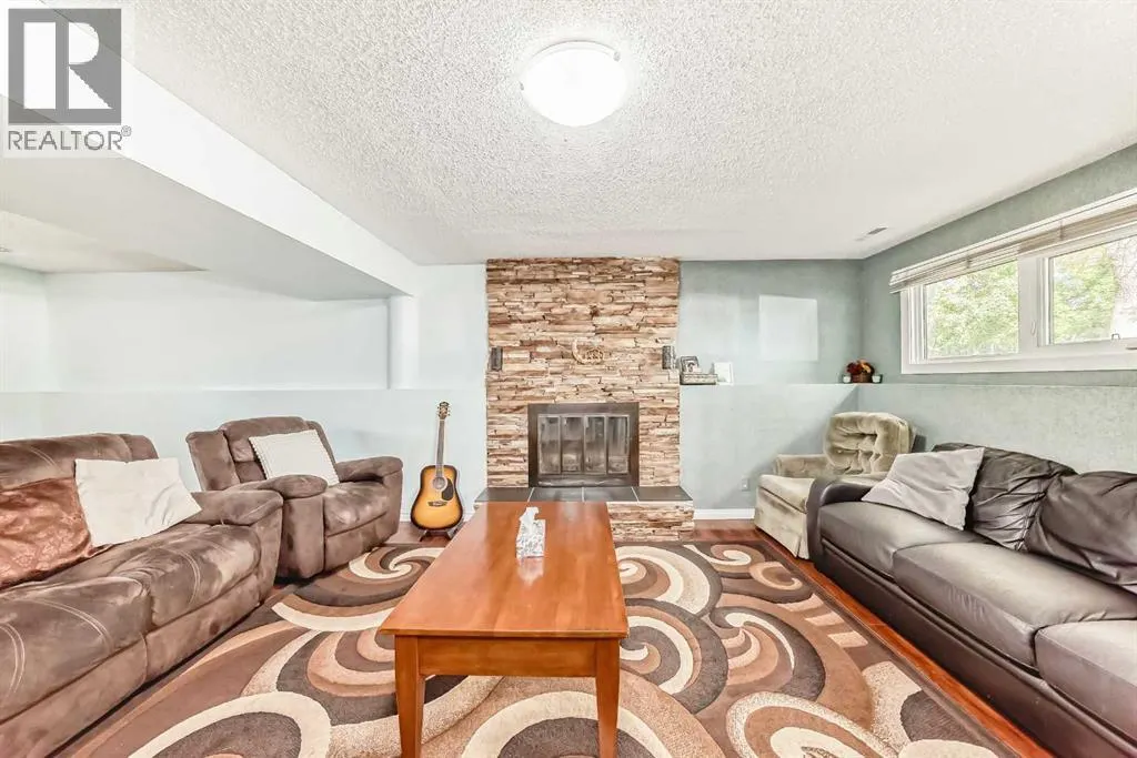 151 Pinemill Road NE