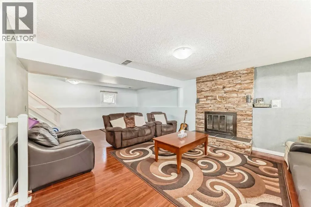 151 Pinemill Road NE