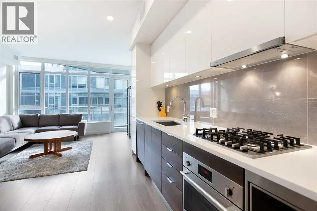 311, 138 Waterfront Court SW