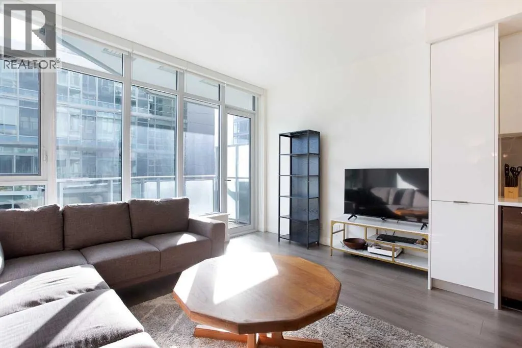 311, 138 Waterfront Court SW