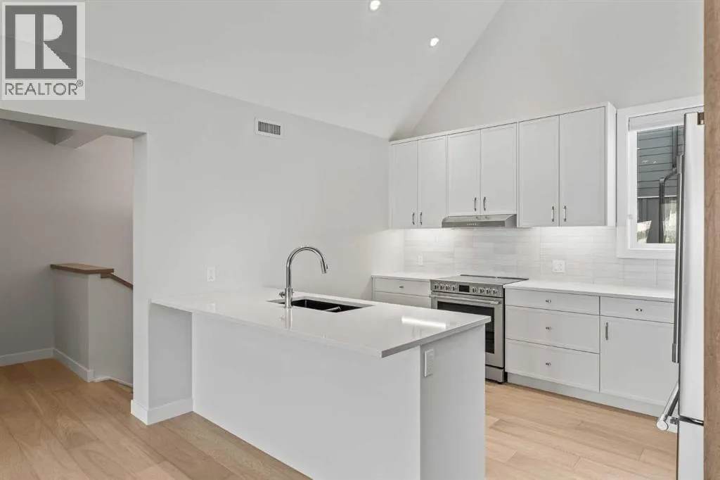 201J, 209 Stewart Creek Rise