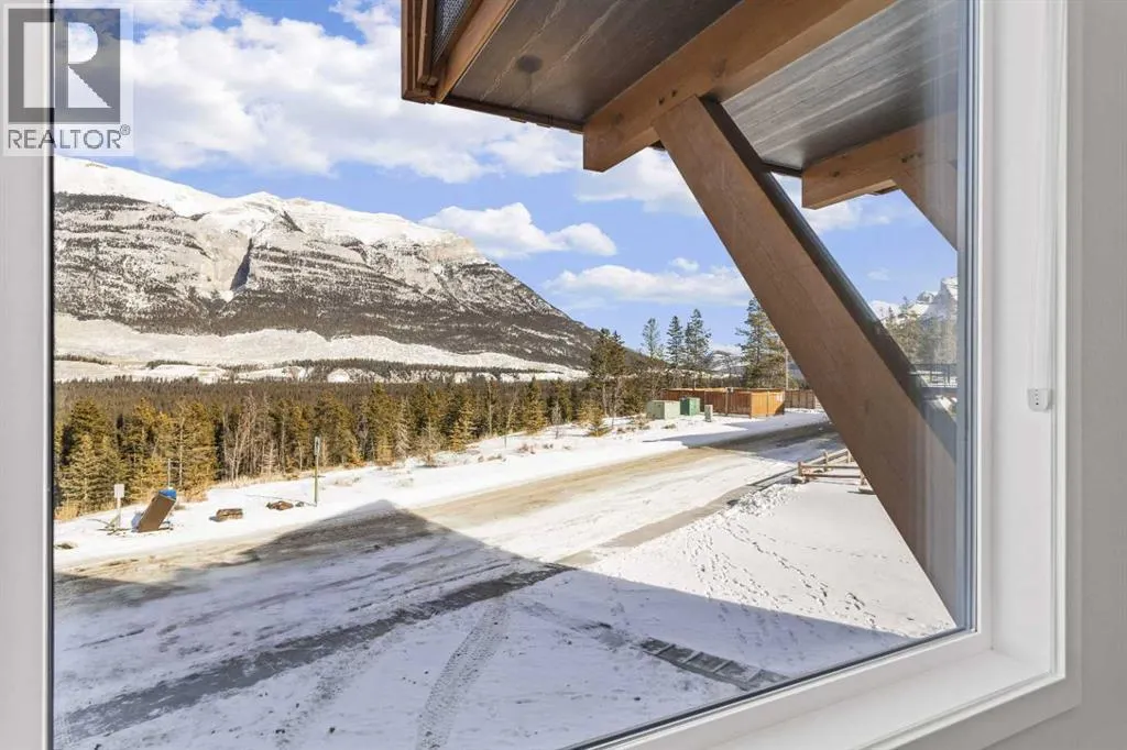 201J, 209 Stewart Creek Rise