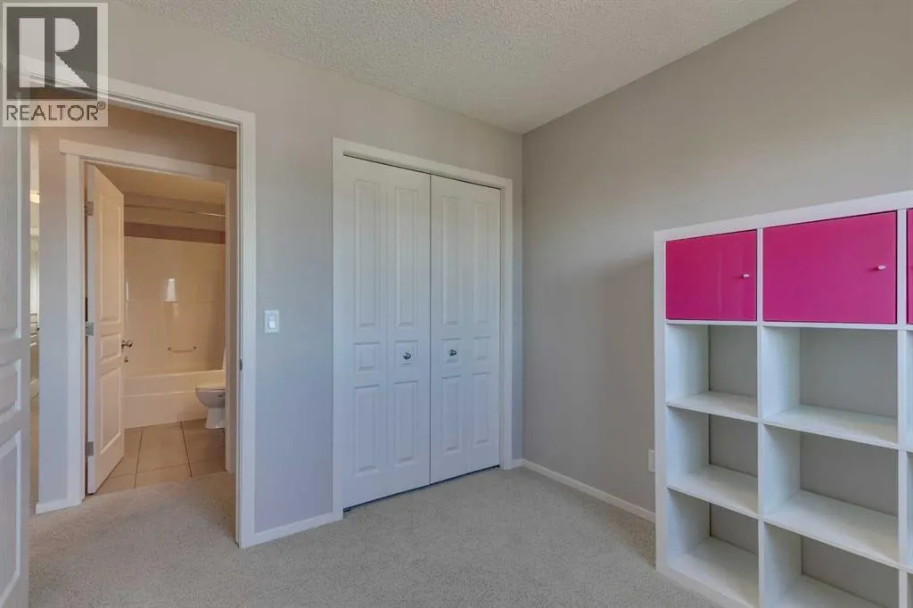 467 Mahogany Terrace SE