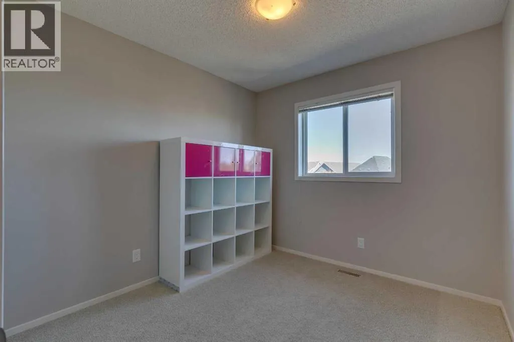 467 Mahogany Terrace SE