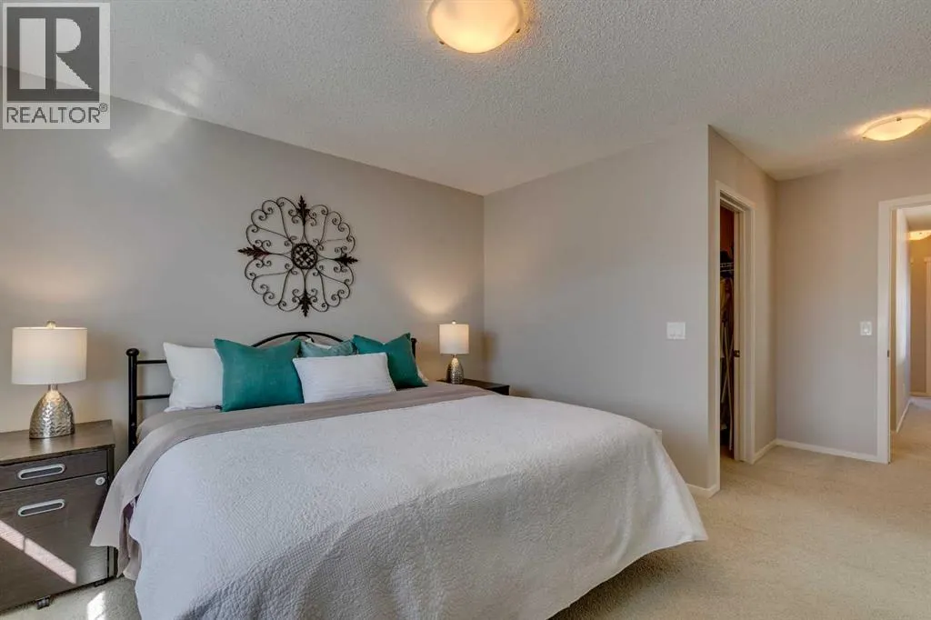 467 Mahogany Terrace SE