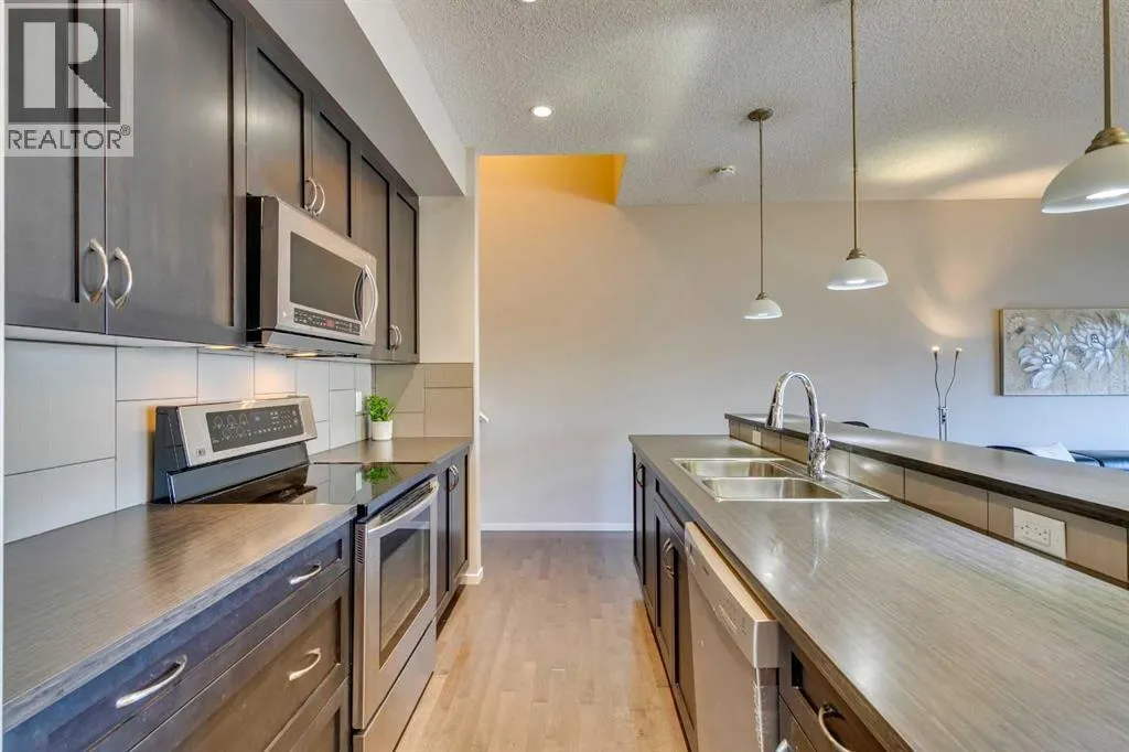 467 Mahogany Terrace SE