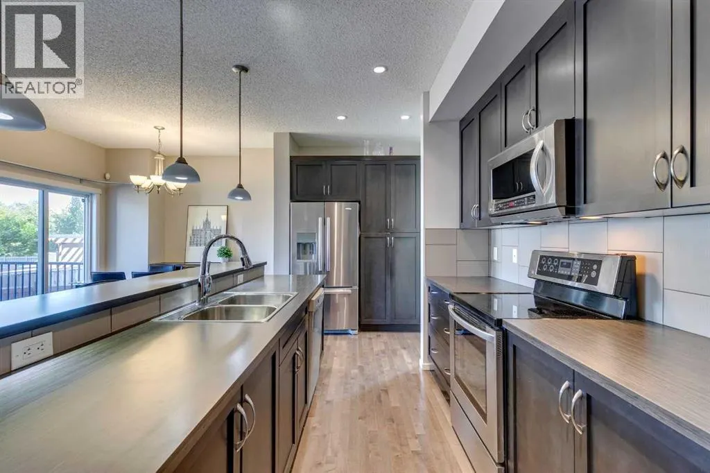 467 Mahogany Terrace SE