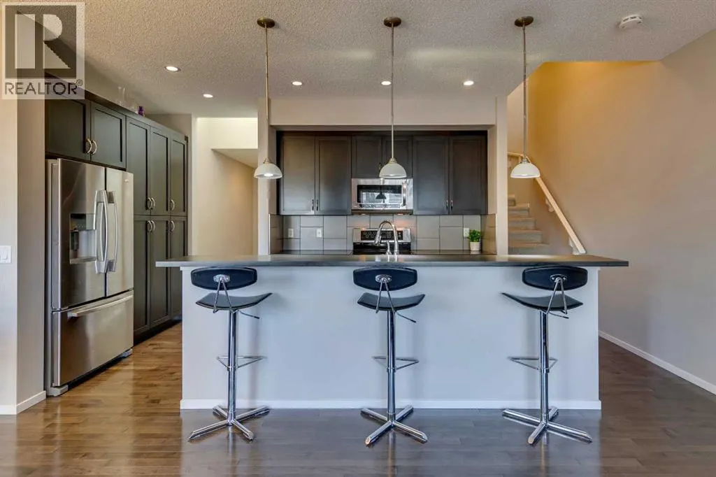 467 Mahogany Terrace SE
