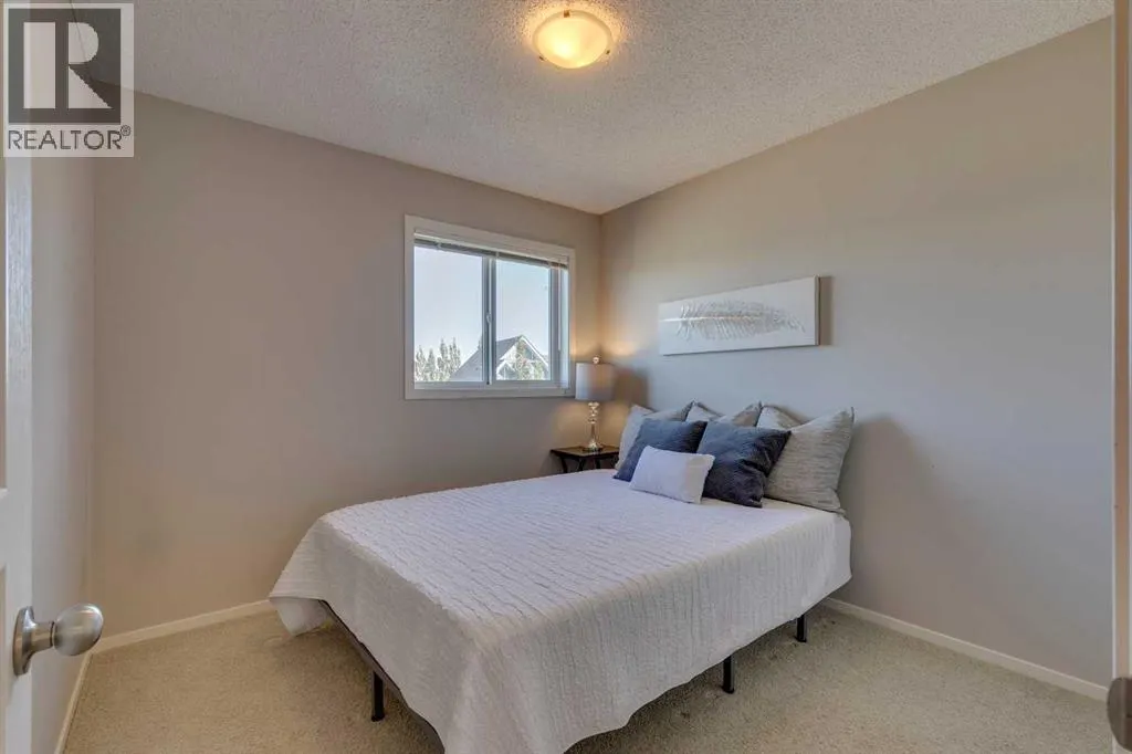 467 Mahogany Terrace SE