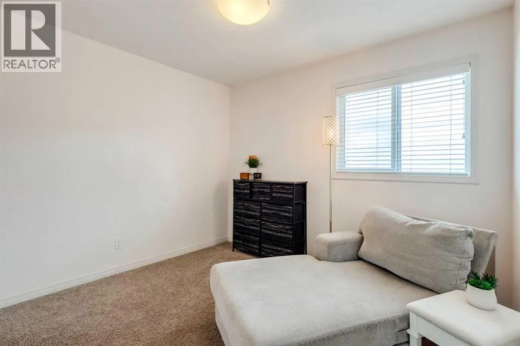 123 Marquis Green SE