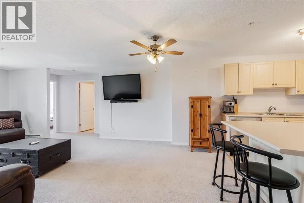 7308, 304 Mackenzie  SW