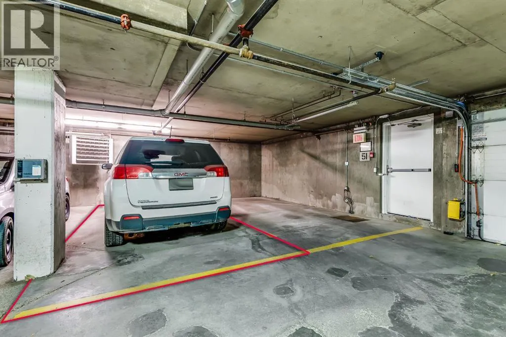 7308, 304 Mackenzie  SW
