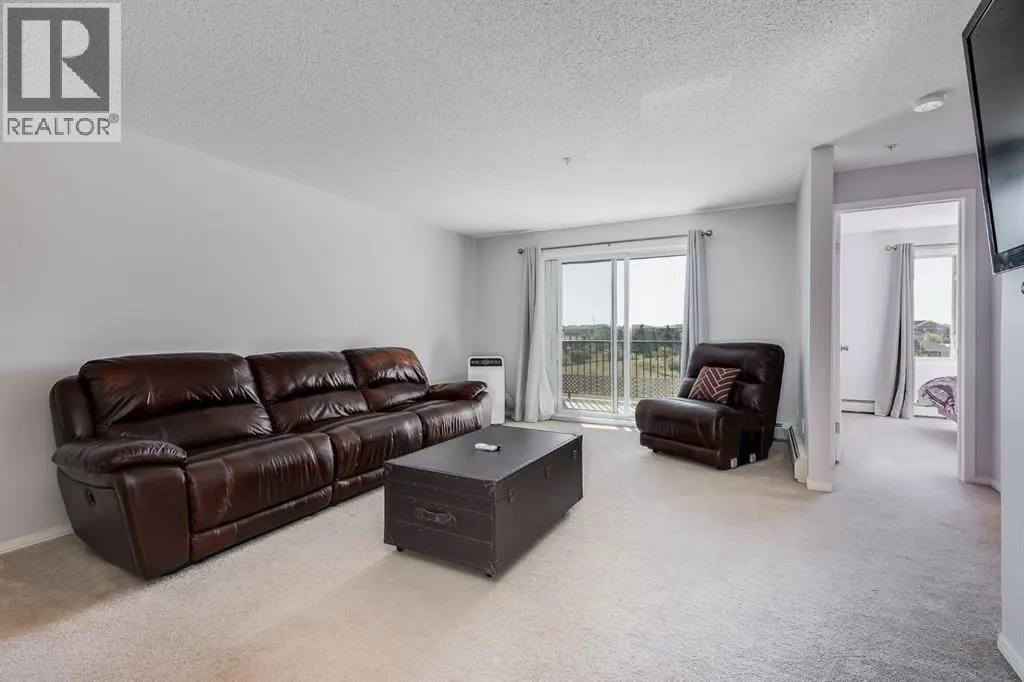 7308, 304 Mackenzie  SW