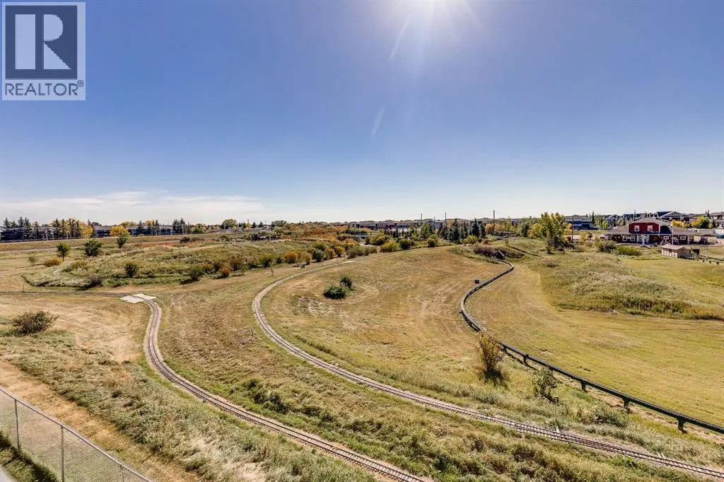 7308, 304 Mackenzie  SW