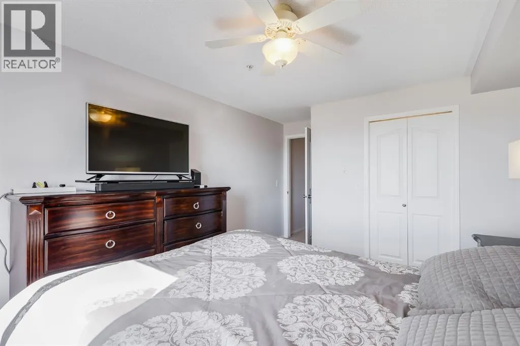7308, 304 Mackenzie  SW
