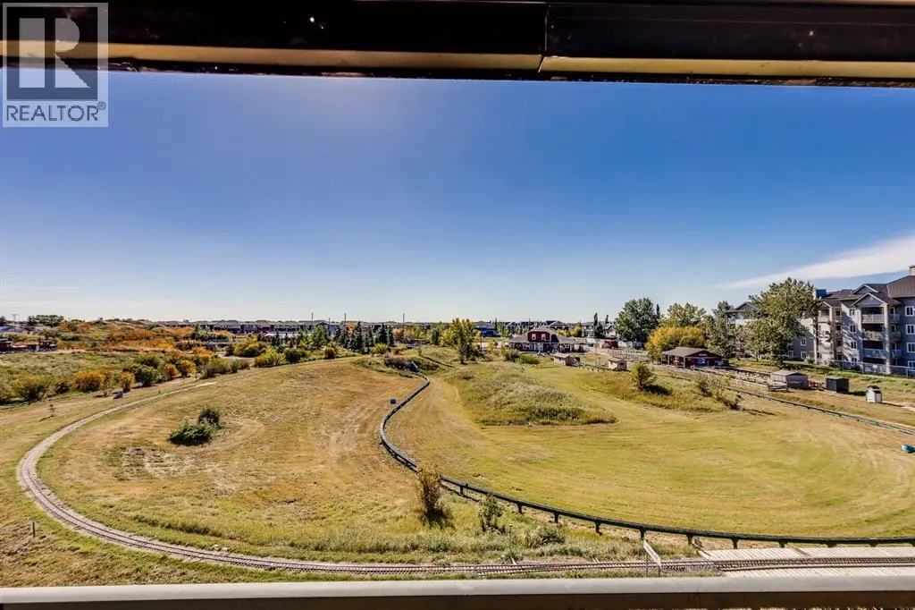 7308, 304 Mackenzie  SW
