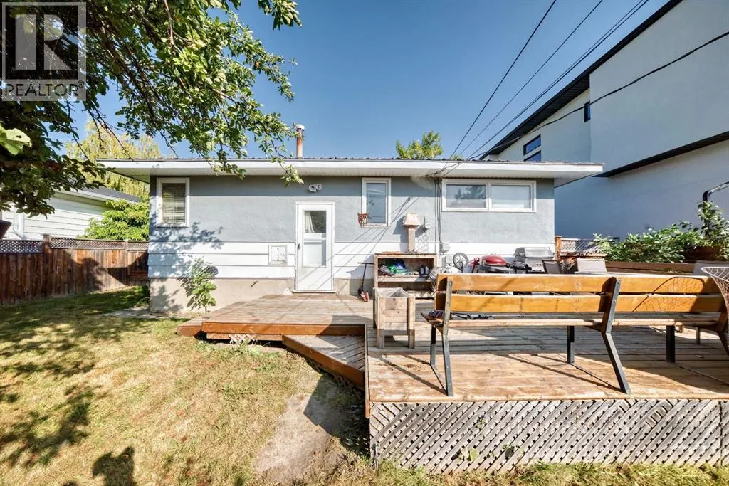 2831 42 Street SW
